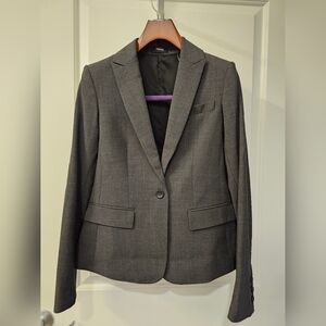 Theory Gray Blazer with Notched Lapels and Structured Shoulders